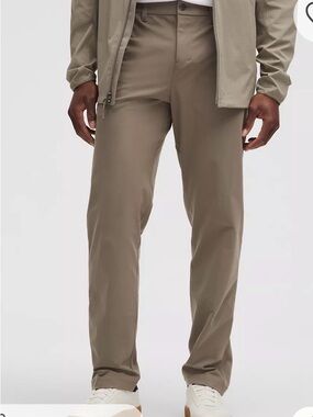 Lululemon ABC pants $138 sz 34 olive green Men’s